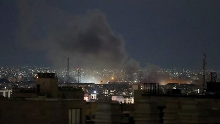 Badai Konflik Guncang Iran Dunia Terkejut