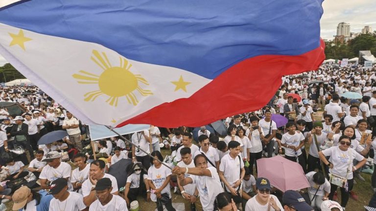 Filipina Kembali Pakai BBM Lama Filipina Kembali Pakai BBM Lama