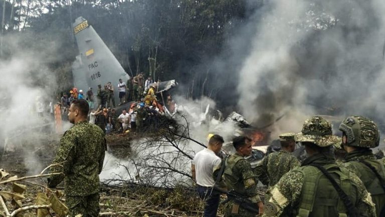Langit Kolombia Berduka Pesawat Militer Jatuh