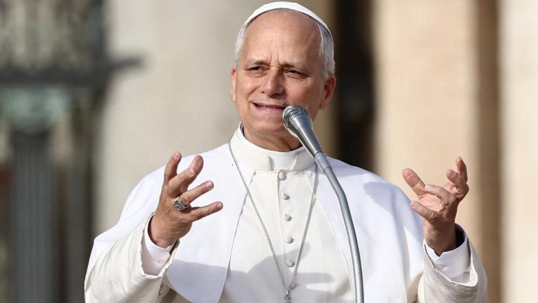 Paus Leo XIV Desak Hentikan Pertumpahan Darah di Timur Tengah