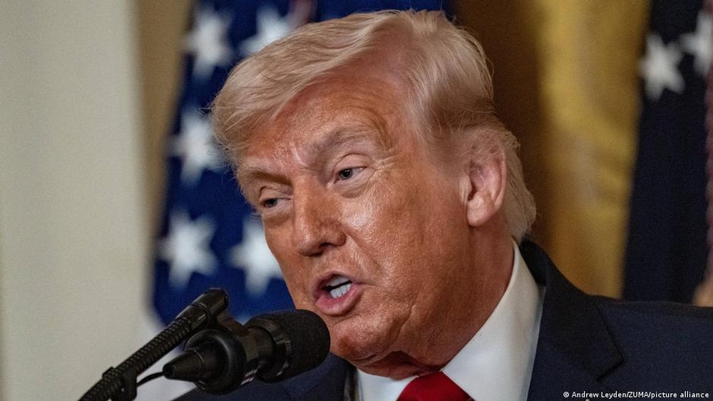 Trump Beri Ultimatum Iran Waktu Habis