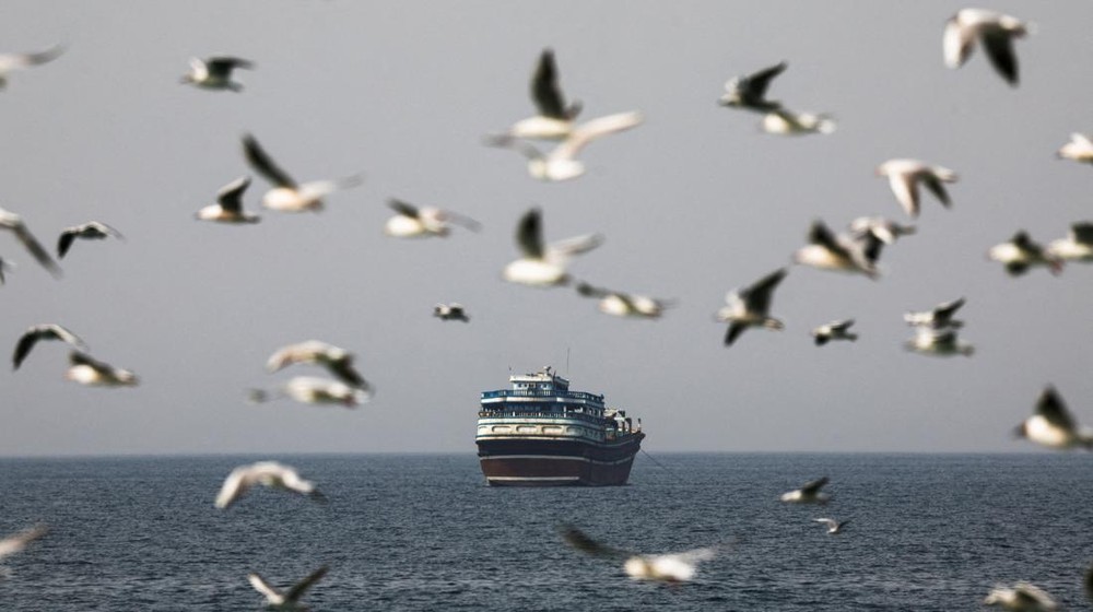 Dunia Menahan Napas Hormuz