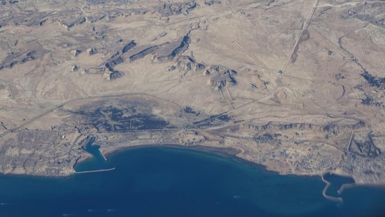 Iran Beri Jalan Khusus Jepang Korsel Lewati Hormuz