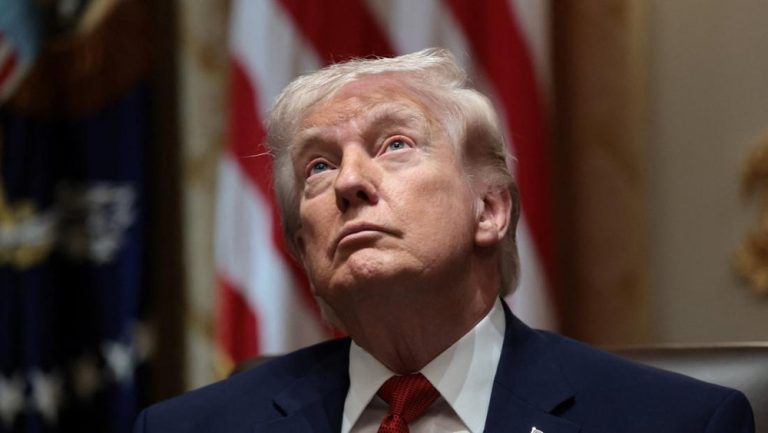 Klaim Mengejutkan Trump Iran Terpojok