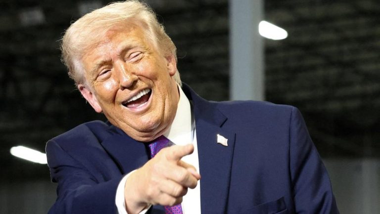 Trump Sebut NATO Bodoh Selat Hormuz Membara