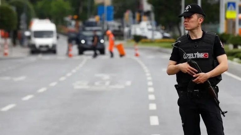 Baku Tembak Dekat Konsulat Israel Pelaku Tewas