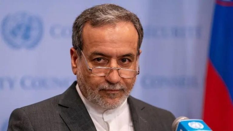 Iran Tantang Nyali Amerika