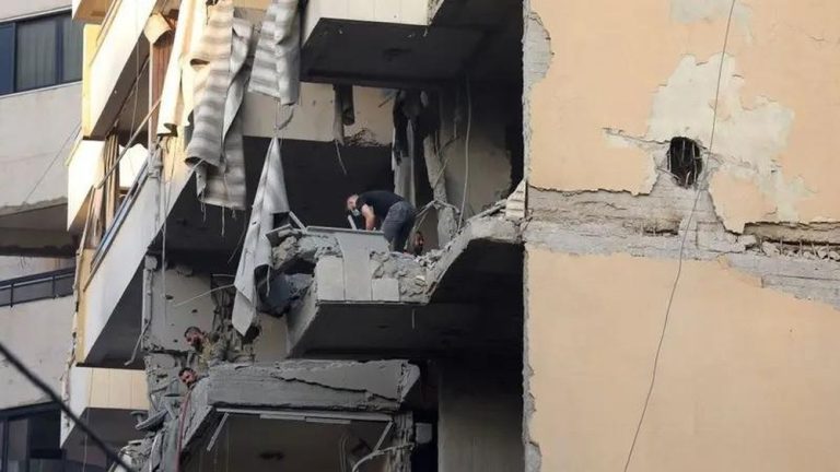 Lebanon Bergejolak Tiga Tewas di Apartemen