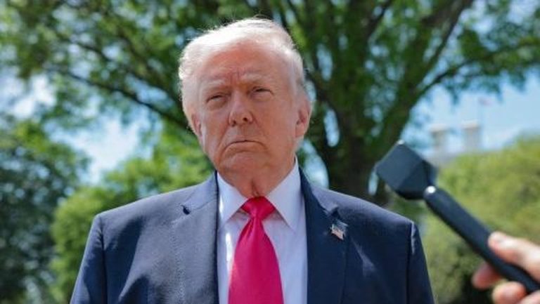 Hormuz Terbuka Trump Tetap Kunci Iran