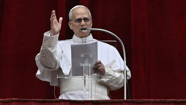 Paskah Pertama Paus Leo Dunia Menanti Pesan Damai