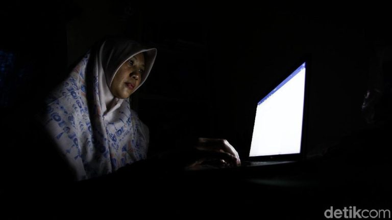 Bekasi Gelap Gulita Berjam-jam Warga Mengeluh Ini Kata PLN