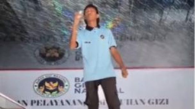 Makan Kaca Viral Ini Penjelasan Sebenarnya Makan Kaca Viral Ini Penjelasan Sebenarnya