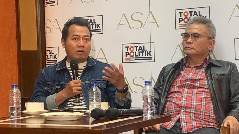 Jokowi Resmi Berjaket PSI Targetnya Mengejutkan Jokowi Resmi Berjaket PSI Targetnya Mengejutkan