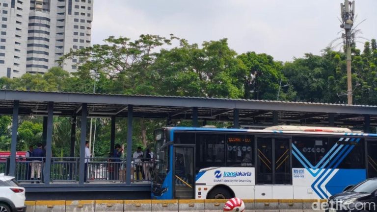 Transjakarta Besok Berubah Total Pengguna Wajib Tahu