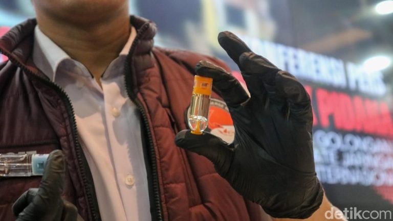 Jaringan Narkoba Global Terbongkar di Soetta Cairan Maut Rp 97 M Diamankan