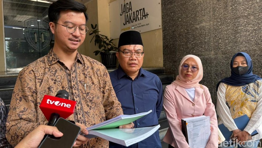 Miliaran Rupiah Amblas Ratusan Jemaah Terlunta lunta