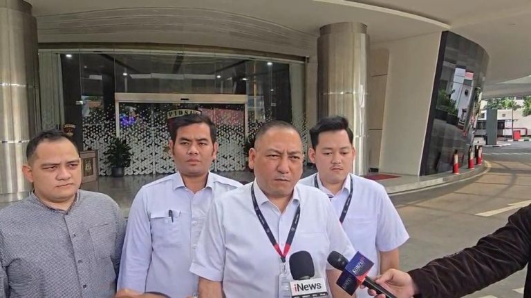 Pengacara Top Ini Dicabut Kuasanya Mengapa