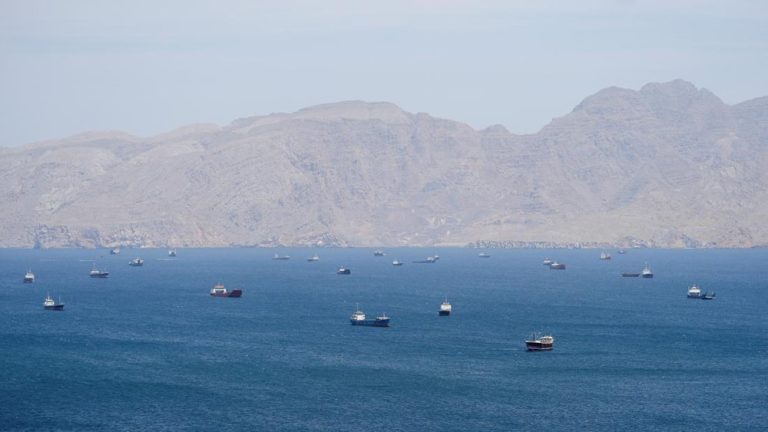 Hormuz Mencekam AS Iran Saling Balas Hormuz Mencekam AS Iran Saling Balas