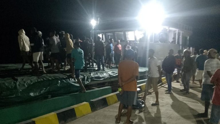 7 Orang Raib di Laut Maluku 7 Orang Raib di Laut Maluku