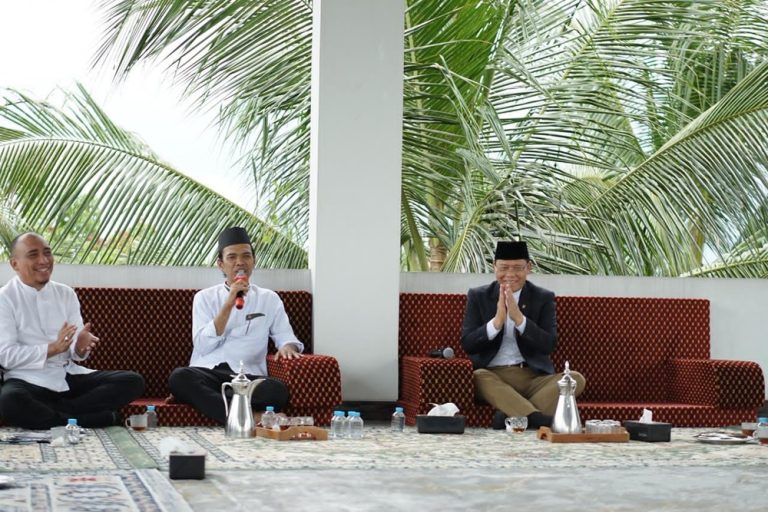 Mardiono Kunjungi UAS Ada Pesan Penting Mardiono Kunjungi UAS Ada Pesan Penting