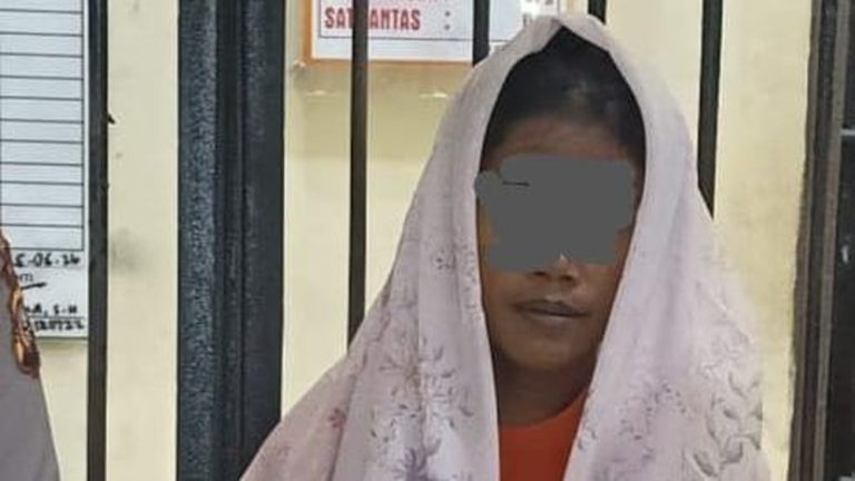 Ibu Paksa Anak Jadi Manusia Silver di Riau Terungkap Ibu Paksa Anak Jadi Manusia Silver di Riau Terungkap