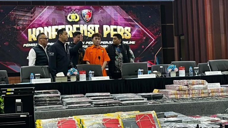 Buron Kelas Kakap China Terperangkap di Gerbang Indonesia