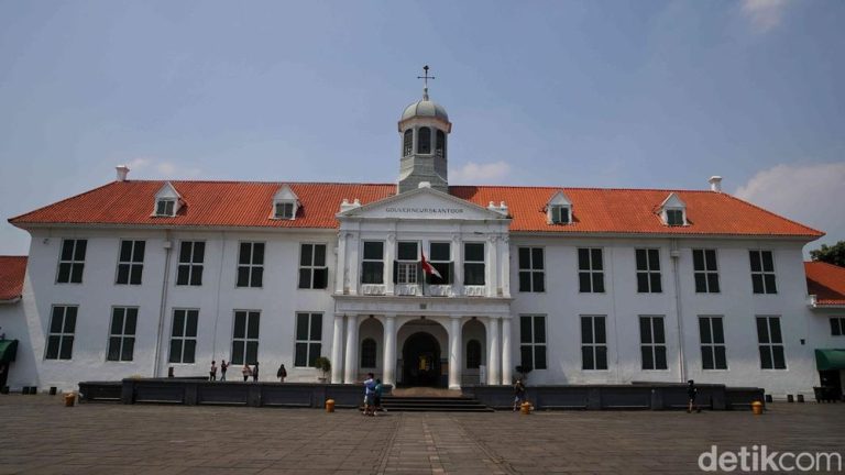 Warga Jakarta Merapat Museum Gratis Menanti