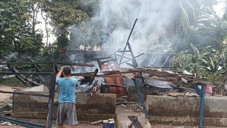 Terkuak Alasan Pria Pandeglang Bakar Rumahnya