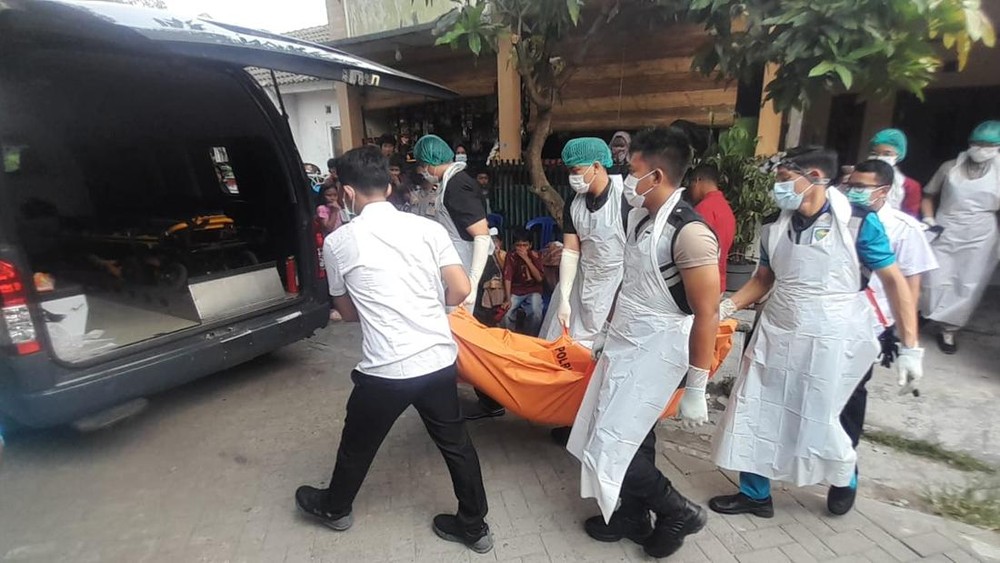 Terungkap Istri Temani Jasad Suami di Serang