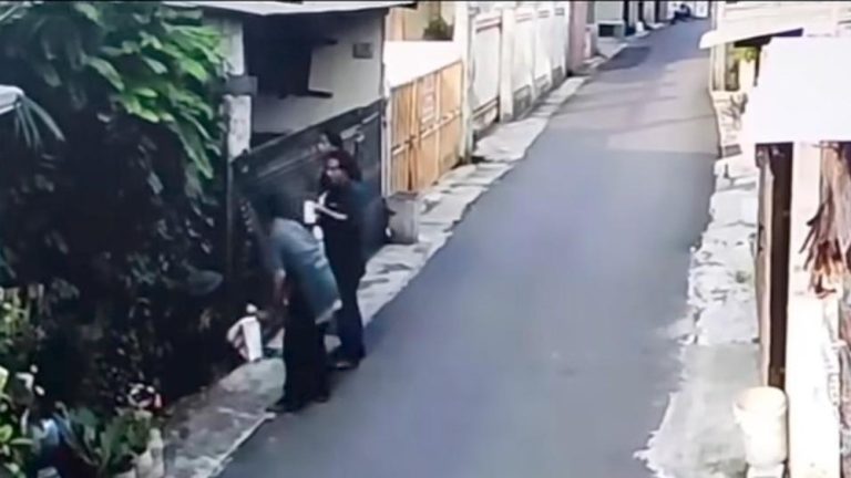 Pengamen Bakar Pagar Rumah di Bekasi Gara Gara Ini