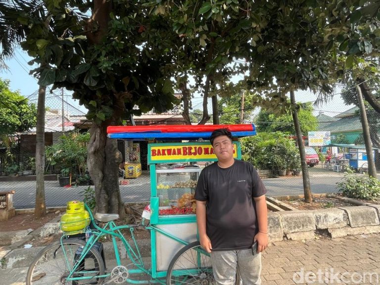 Dari Gerobak Kecil Bakso Ini Berjaya Dua Dekade