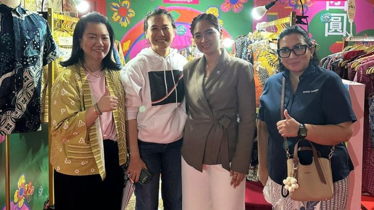Batik Modern Binaan BRI Sukses Pikat Hati Para Wamen