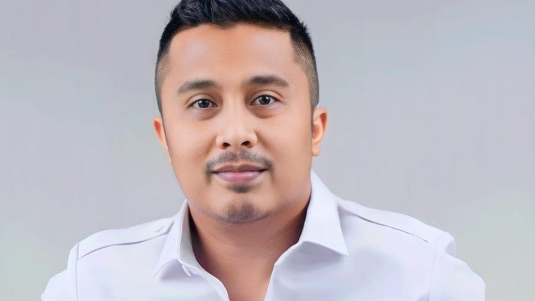 Vasko Ruseimy Otak Kemenangan Ade Jona di Munas HIPMI Vasko Ruseimy Otak Kemenangan Ade Jona di Munas HIPMI