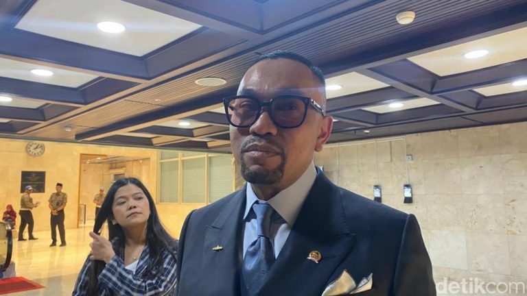 Miliaran Rupiah Raib Ribuan Jemaah Merana