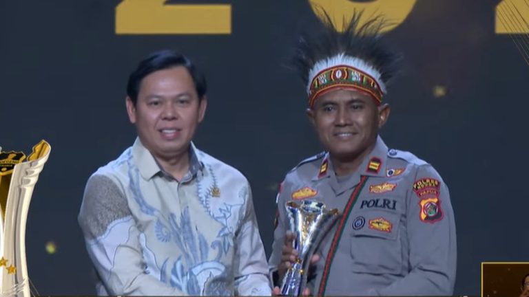 Pahlawan Nduga Tanpa Seragam Ini Bikin Warga Demo