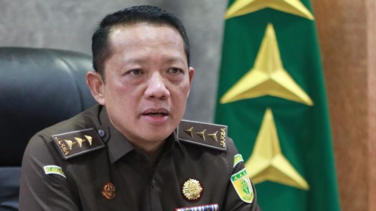 Pembalikan Takdir Mantan Jampidsus di Gedung Bundar