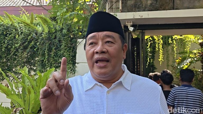 Kerbau Atau Banteng PSI Balas Menohok PDIP Soal Jokowi