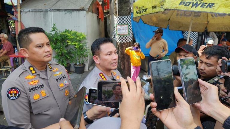 Menteng Berdarah 7 Tersangka Terungkap Menteng Berdarah 7 Tersangka Terungkap