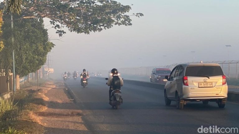 Penerbangan Kalsel Lumpuh Pagi Itu Penerbangan Kalsel Lumpuh Pagi Itu