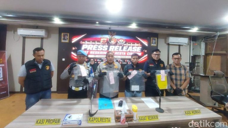 PNS Cirebon Terjerat Utang Berakhir Tragis