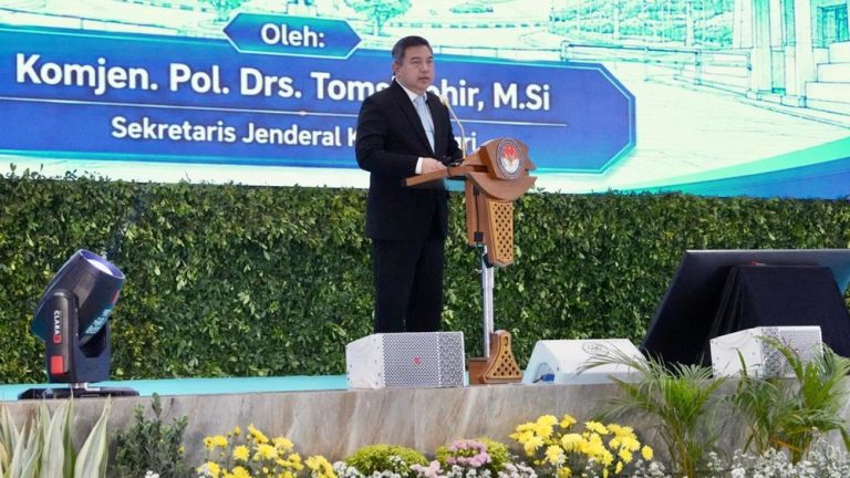 Misi Besar Menanti Lulusan IPDN Angkatan XXXIII