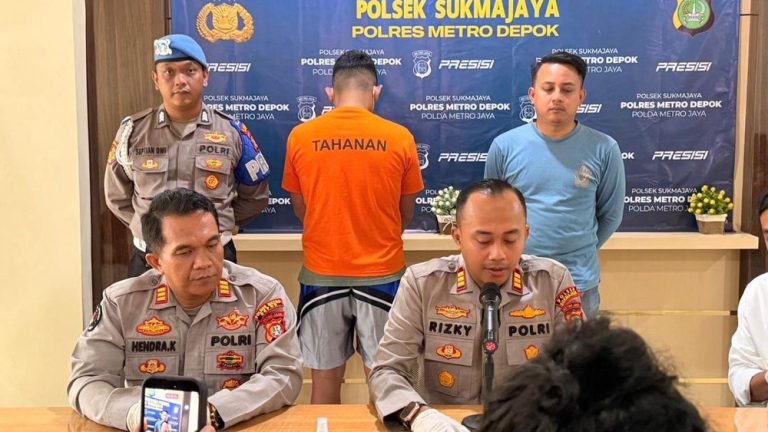 Lulusan S2 Terjerat Pinjol Nekat Gondol Emas