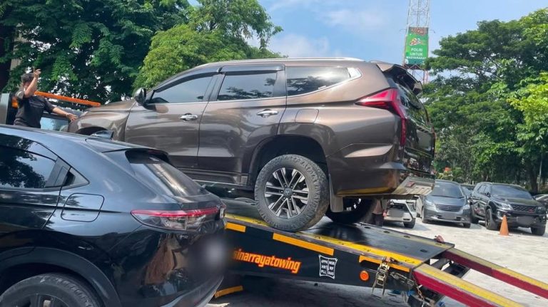 KPK Sita Pajero Istri Bupati Kuansing