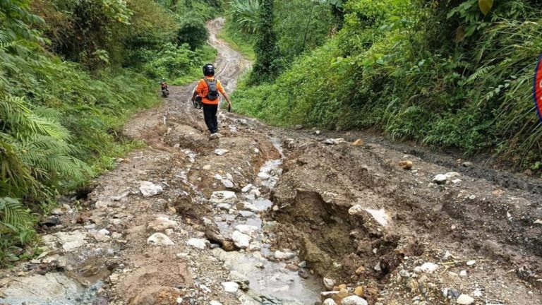 Morowali Terisolasi Ribuan Warga Menanti Bantuan