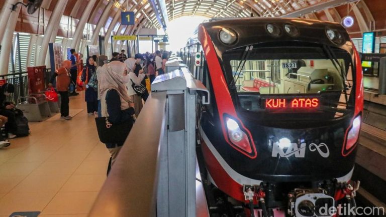 LRT Jabodebek Mati Penumpang Dengar Suara Aneh
