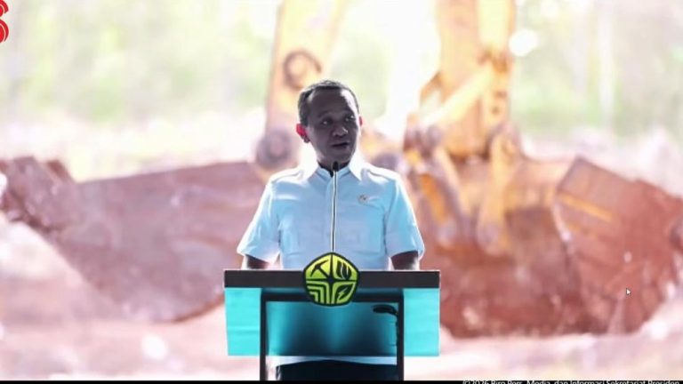Misteri Kacamata Hitam Nusron Wahid Terpecahkan Misteri Kacamata Hitam Nusron Wahid Terpecahkan