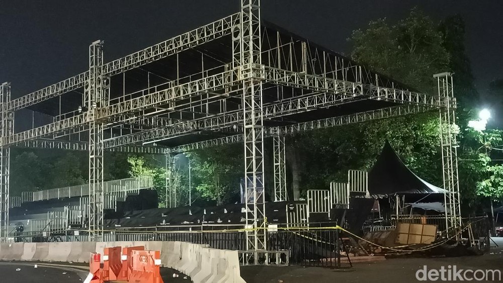 Purwokerto Geger Tribun Roboh