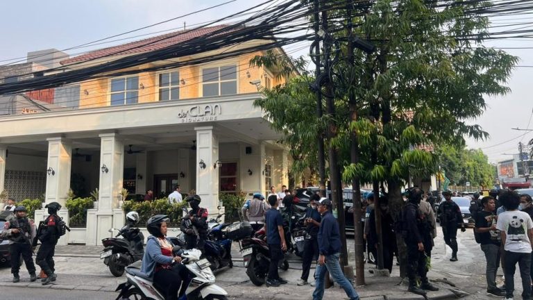 Brankas Misterius di Kafe Mewah Terkuak