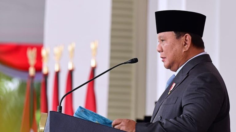 Prabowo Pimpin Ribuan Pamong Praja Muda Siap Bertugas di Seluruh Negeri