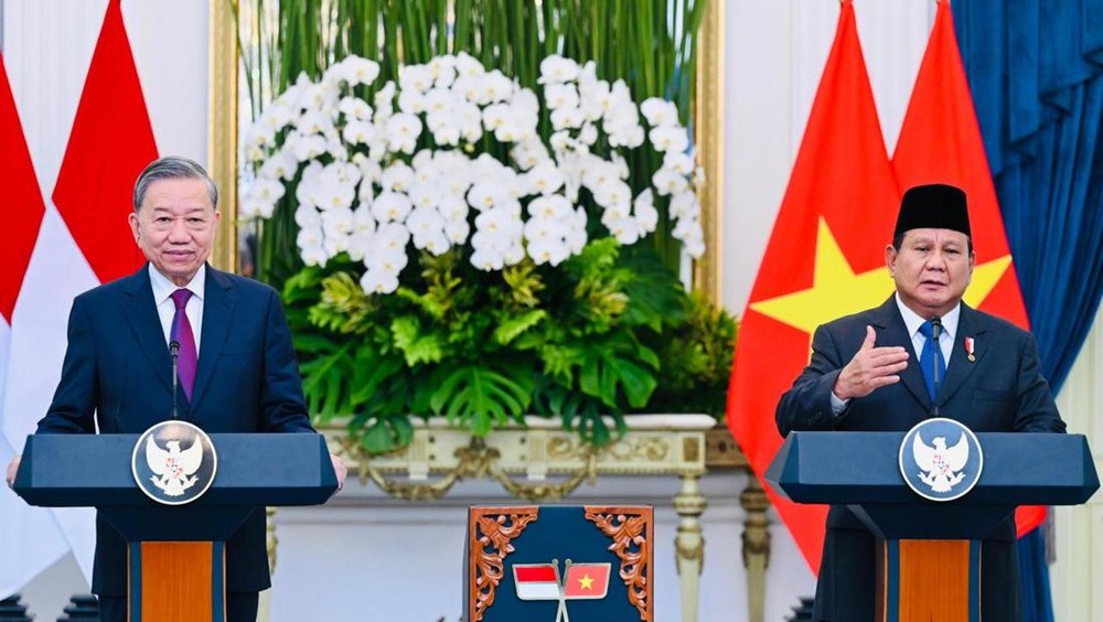 Prabowo Diundang Vietnam Ada Apa